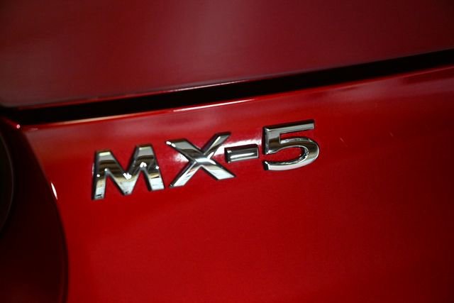 Used 2023 MAZDA MX-5 Miata Club w/ Brembo/BBS Recaro Package image 17