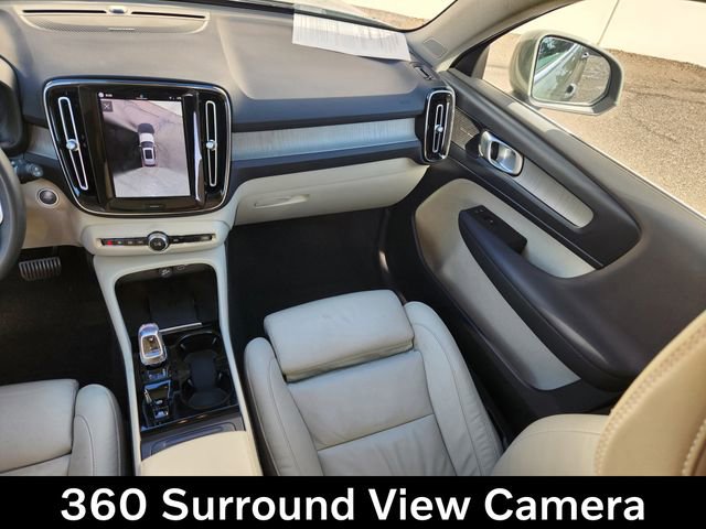 Certified 2023 Volvo XC40 B5 Plus w/ Driver Assist Package AWD/4WD image 14