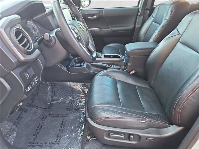 Used 2020 Toyota Tacoma TRD Off-Road w/ Technology Package AWD/4WD image 20
