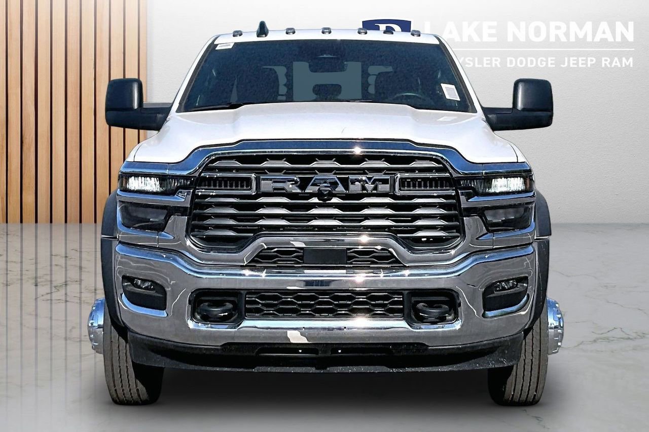 New 2026 RAM 5500 Tradesman w/ Chrome Appearance Group AWD/4WD image 3