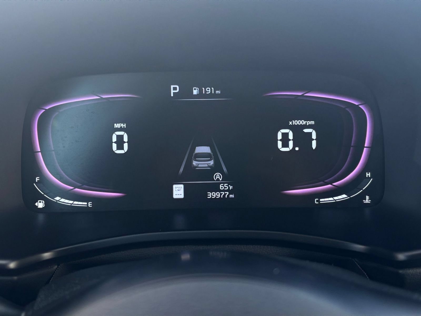 Used 2025 Kia Soul LX w/ LX Technology Package FWD image 36