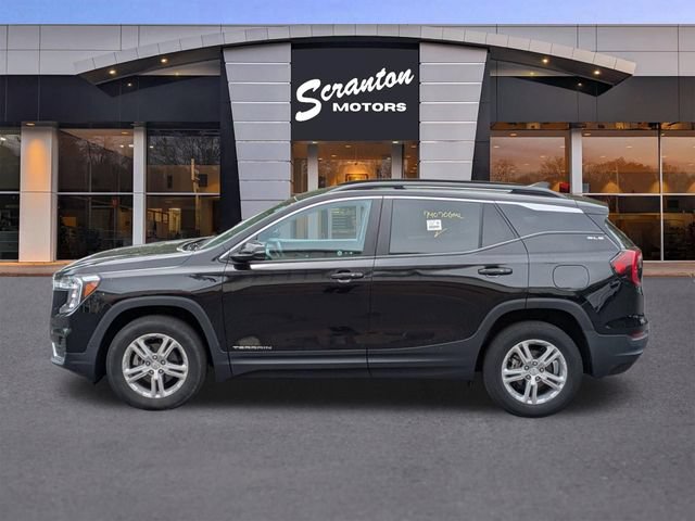 Certified 2023 GMC Terrain SLE w/ Driver Convenience Package AWD/4WD image 2