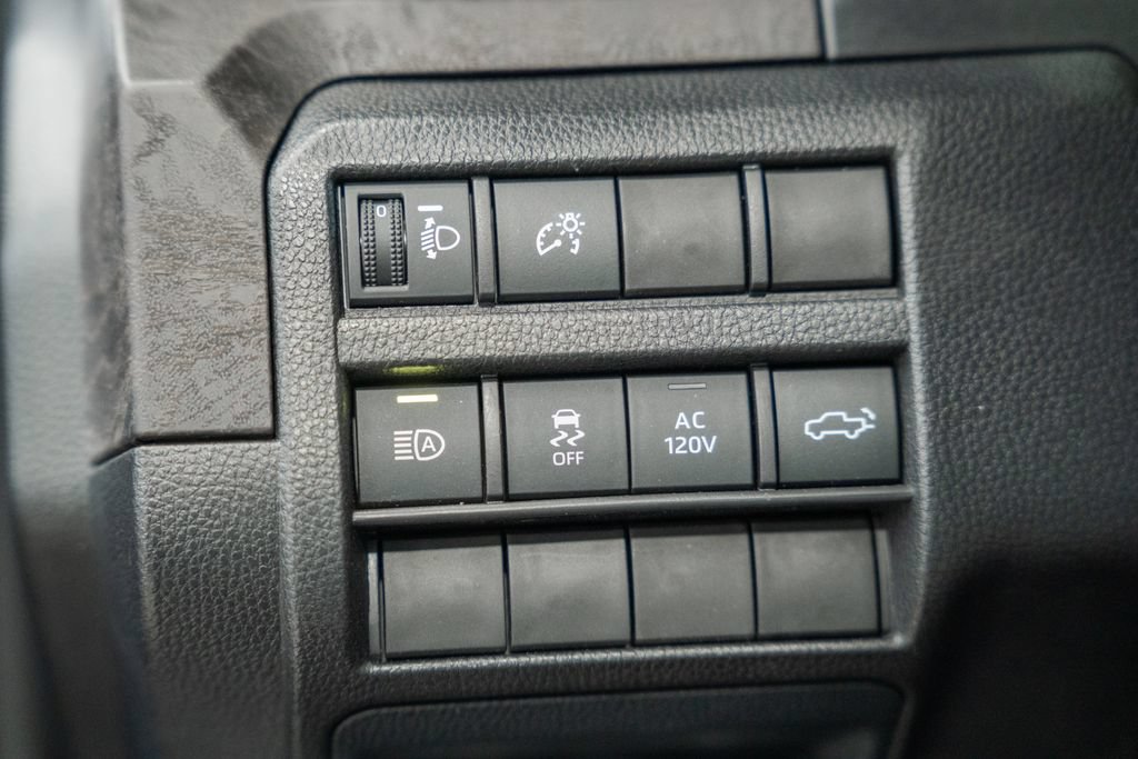 Certified 2025 Toyota Tacoma Limited AWD/4WD image 46