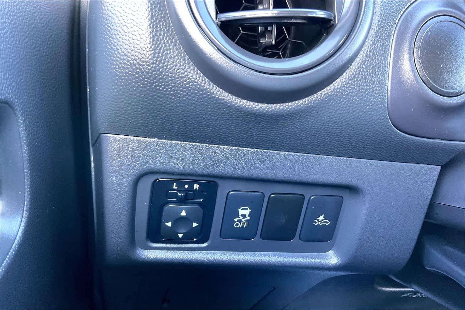 Used 2024 Mitsubishi Mirage LE FWD image 31