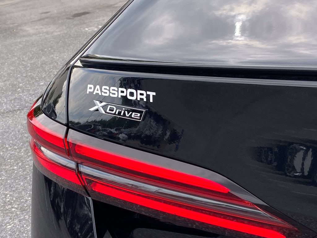 New 2027 BMW 530i xDrive w/ M Sport Package AWD/4WD image 6