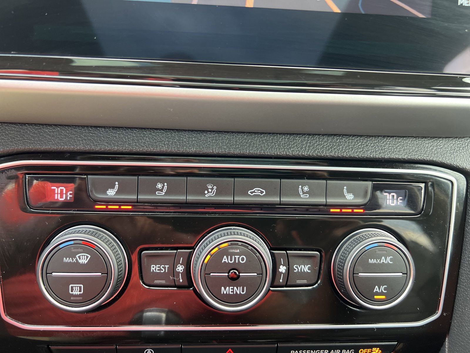 Used 2023 Volkswagen Atlas SEL Premium image 22