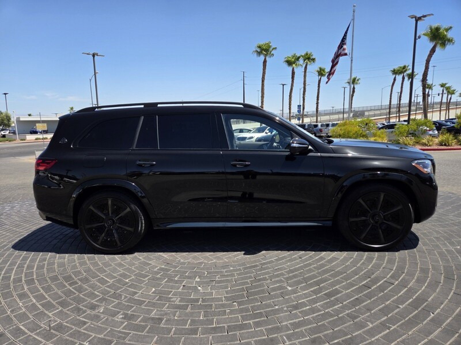 New 2026 Mercedes-Benz Maybach GLS 600 4MATIC image 6