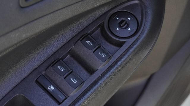 Used 2018 Ford Escape S image 18