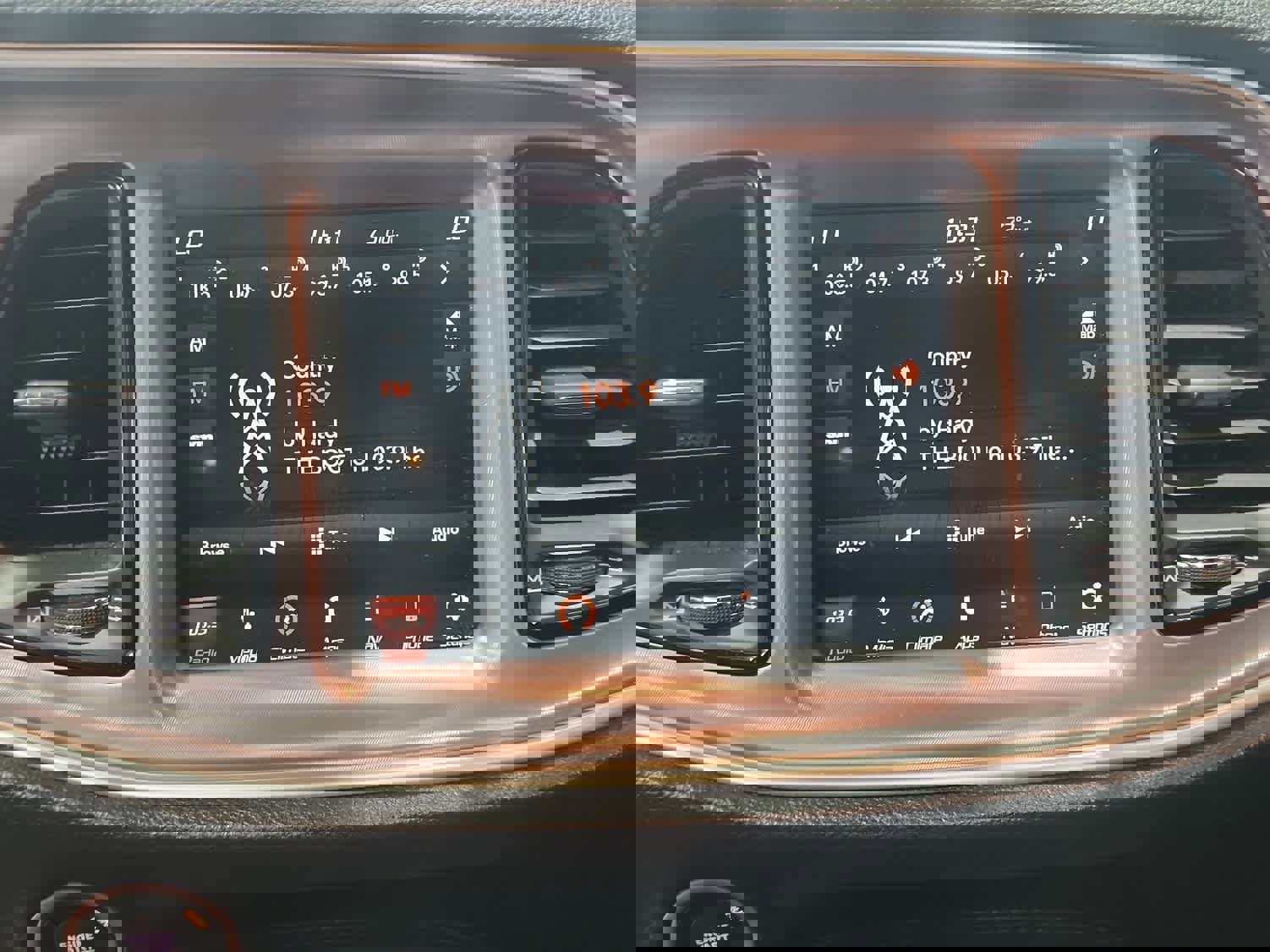 Used 2019 Dodge Challenger GT image 21