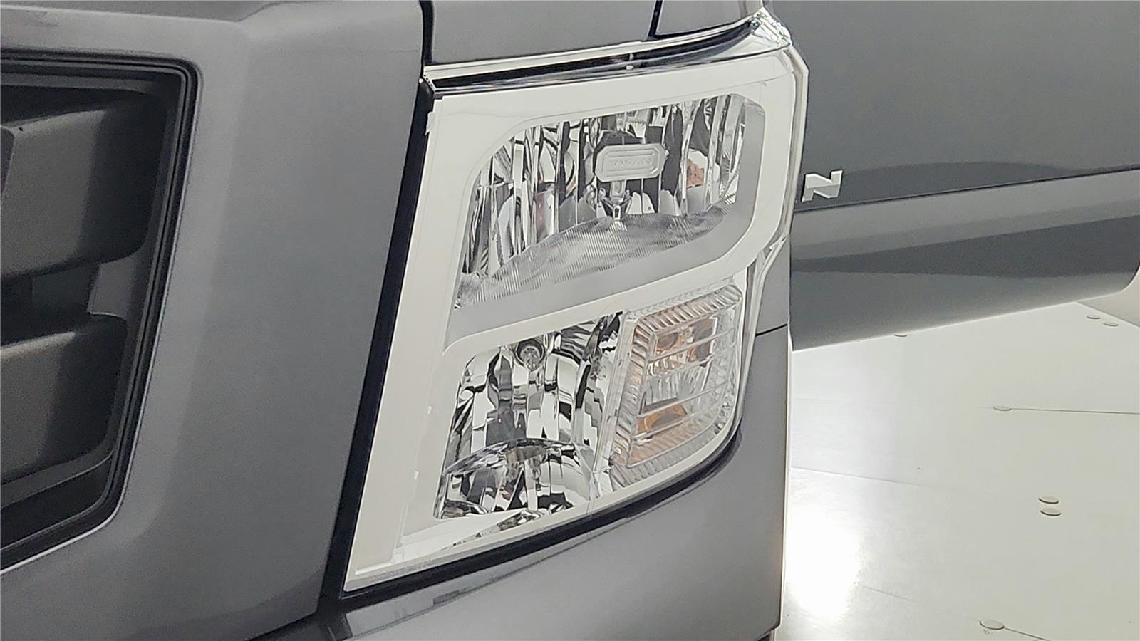 Certified 2024 Nissan Titan SV image 42