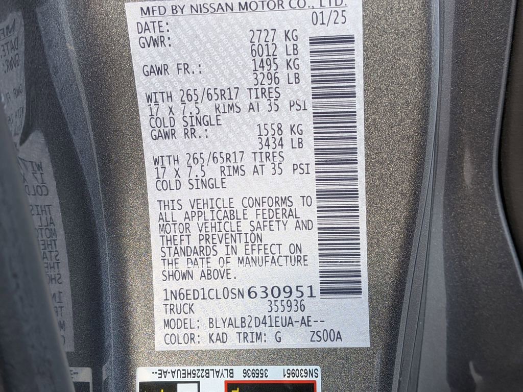 Used 2025 Nissan Frontier SV image 26