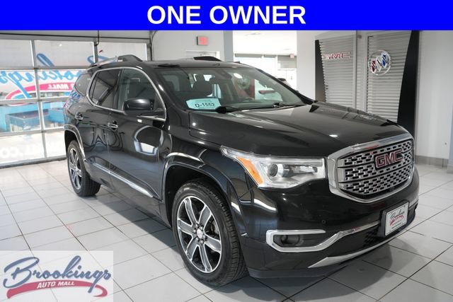 Used 2017 GMC Acadia Denali w/ Technology Package AWD/4WD image 1