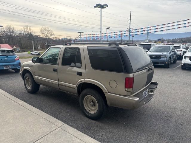 Used 2002 Chevrolet Blazer LS w/ Preferred Equipment Group image 5