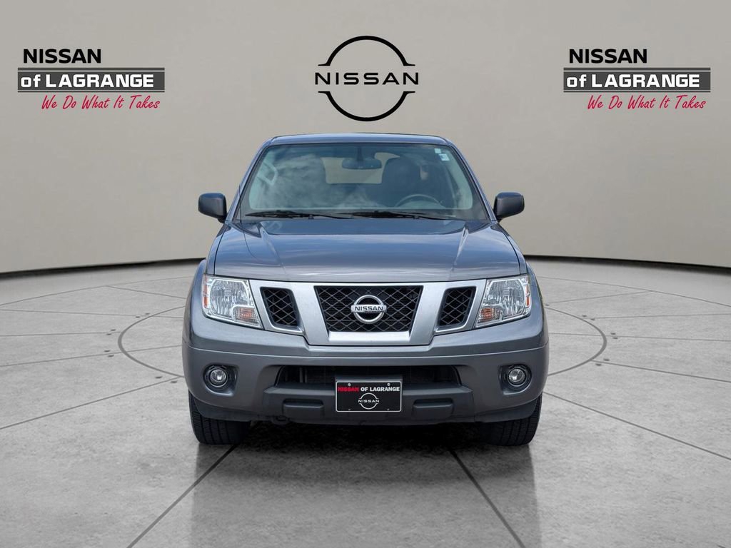Used 2020 Nissan Frontier SV AWD/4WD image 2