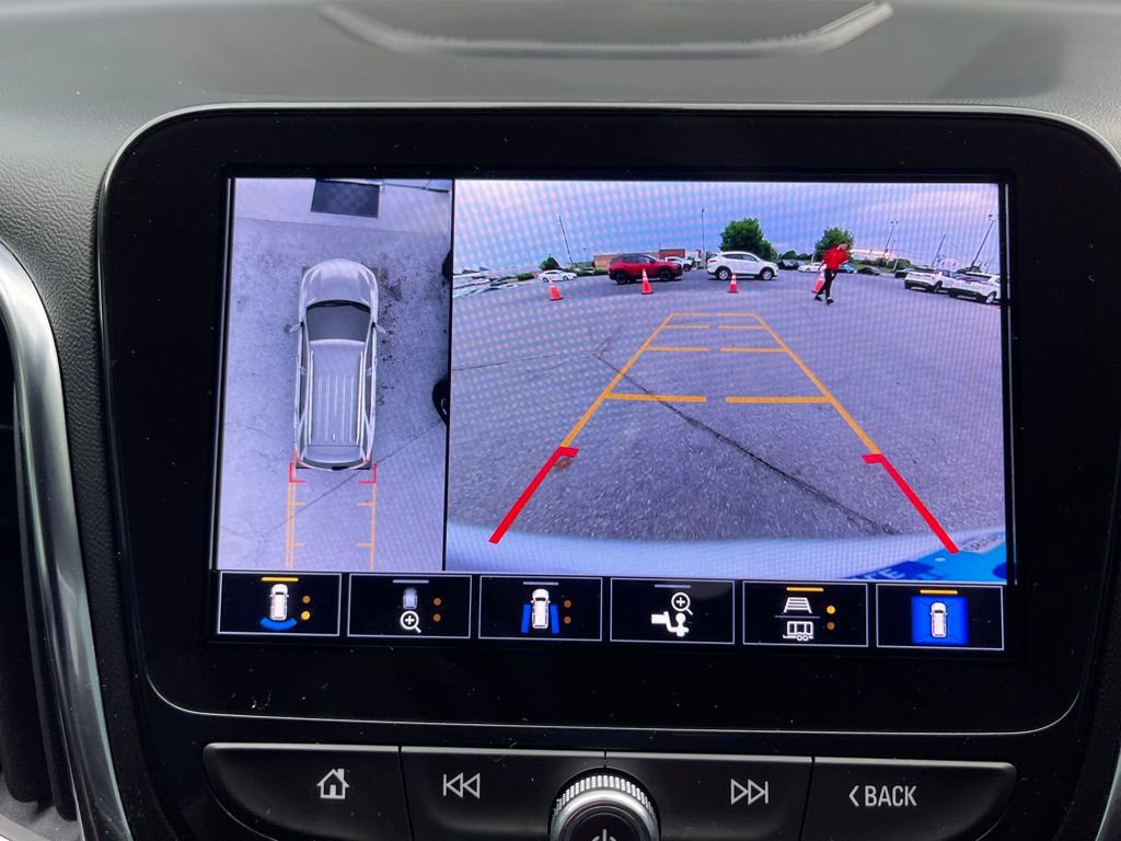 Used 2022 Chevrolet Equinox Premier AWD/4WD image 8