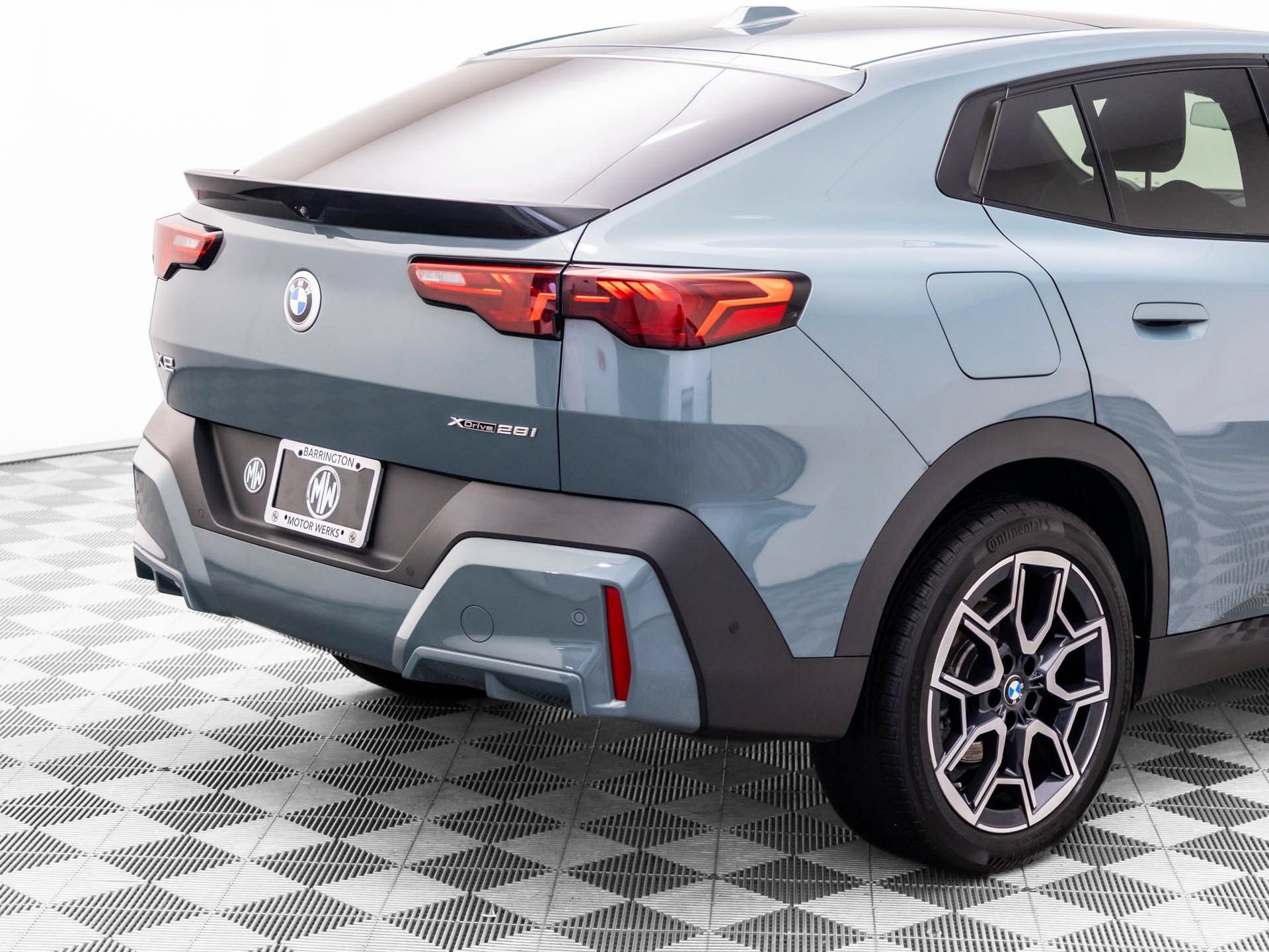 Certified 2025 BMW X2 xDrive28i AWD/4WD image 30