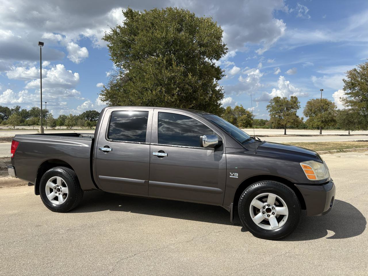 Used 2004 Nissan Titan SE RWD image 52
