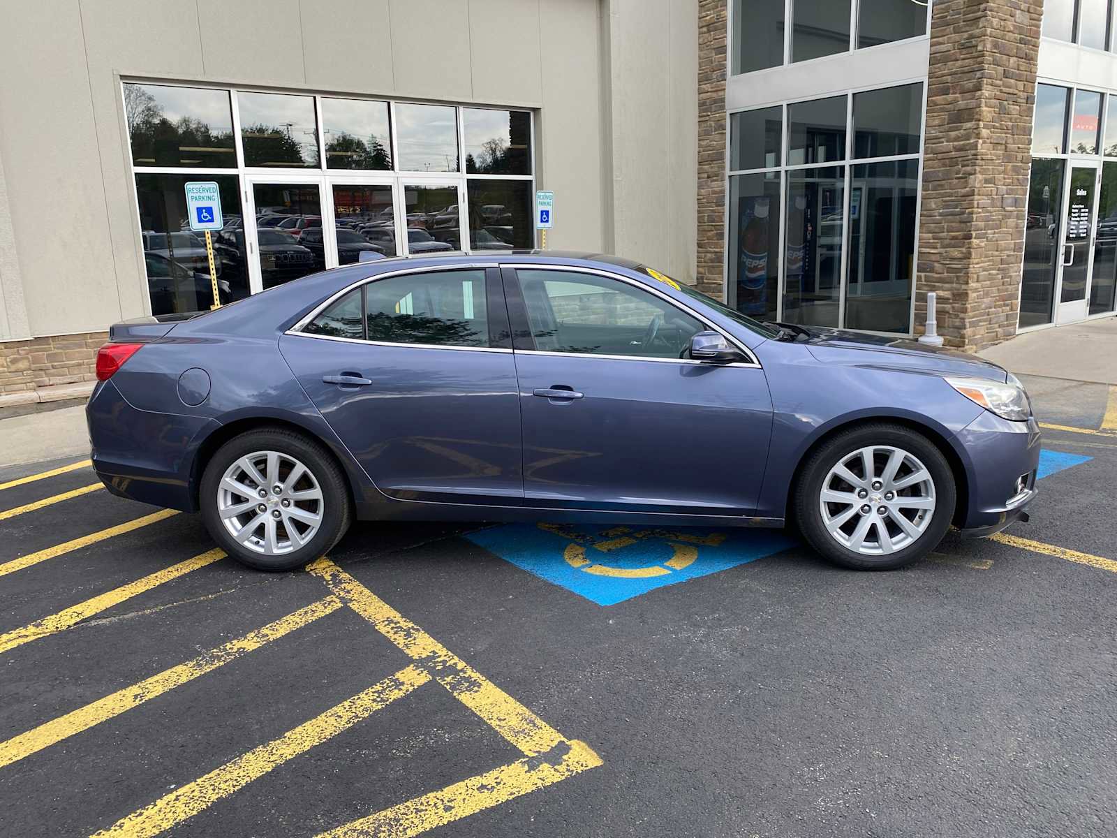 Used 2013 Chevrolet Malibu LT FWD image 13