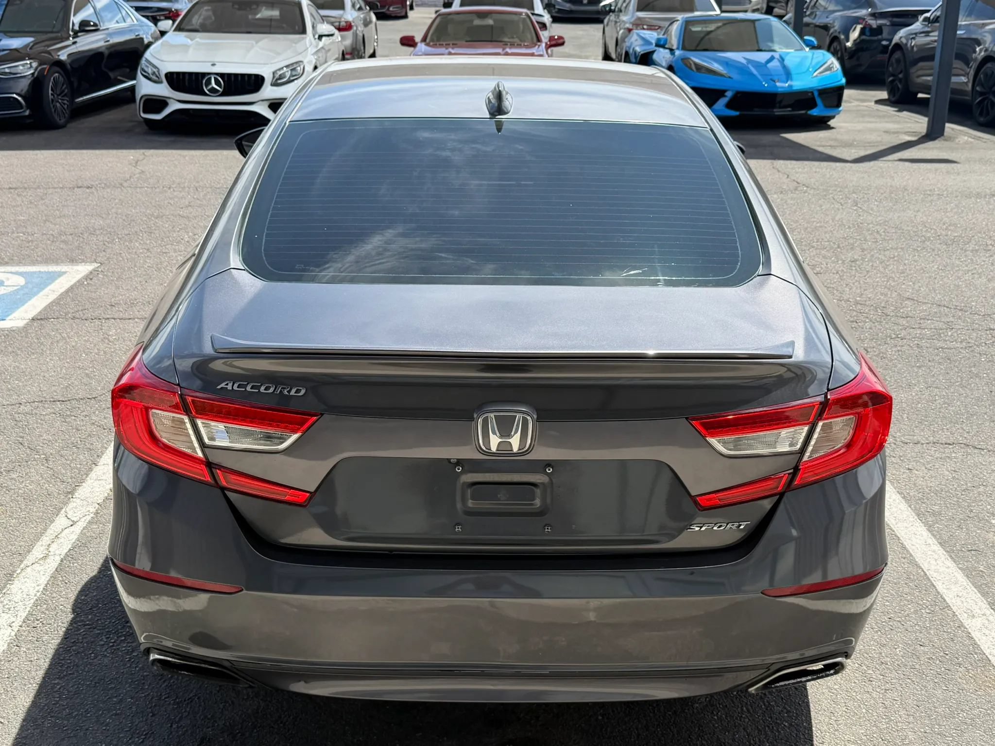Used 2018 Honda Accord Sport image 8