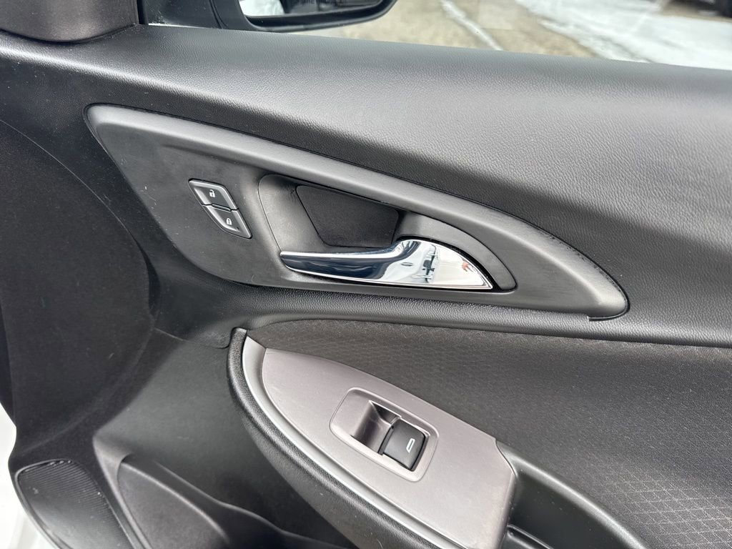 Certified 2021 Chevrolet Malibu RS image 36