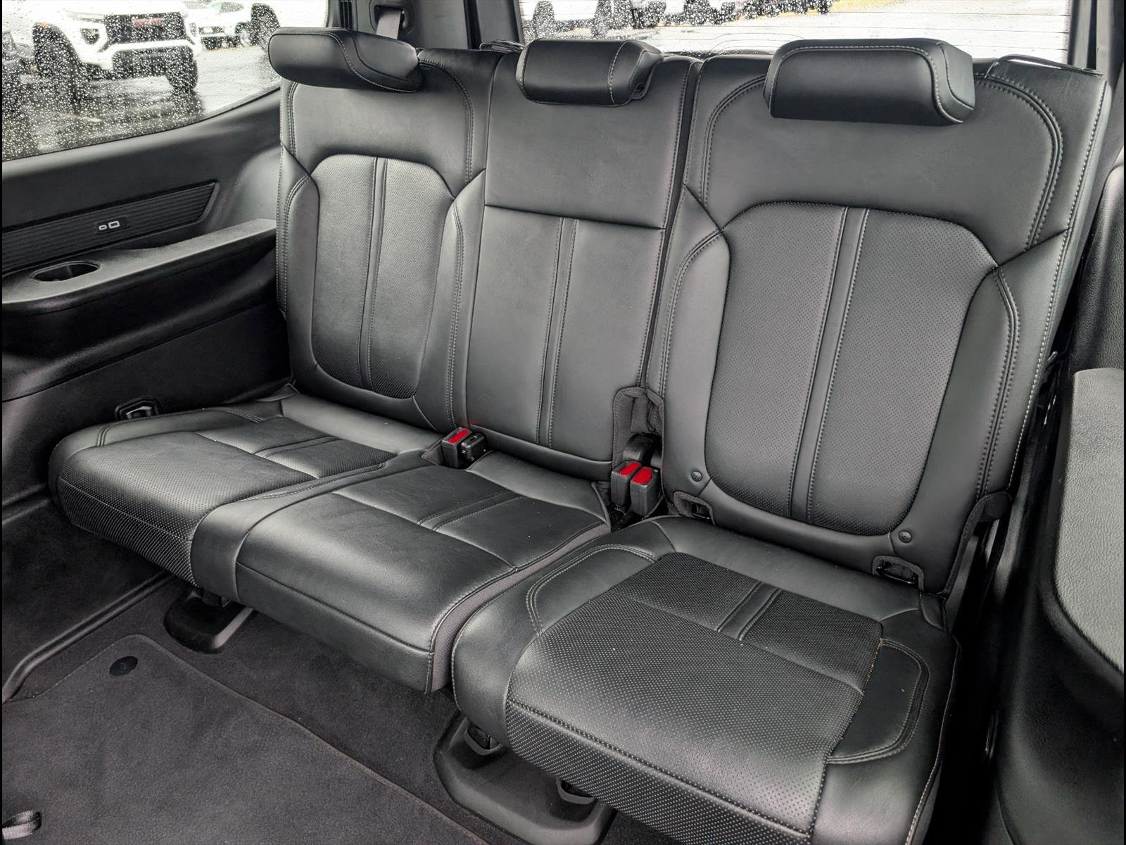 Used 2024 Jeep Wagoneer Series II image 13