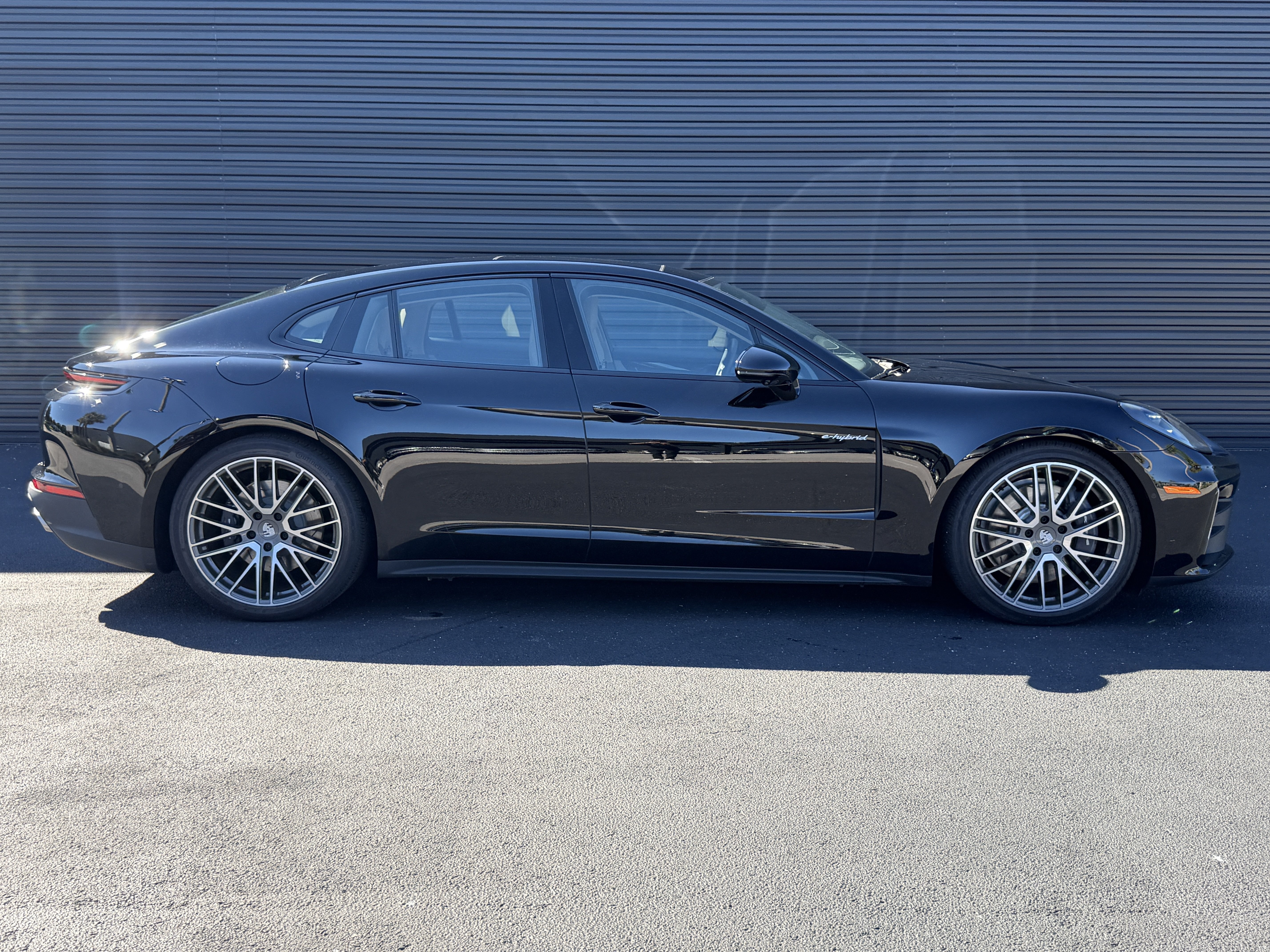 Certified 2026 Porsche Panamera 4 E-Hybrid AWD/4WD image 11