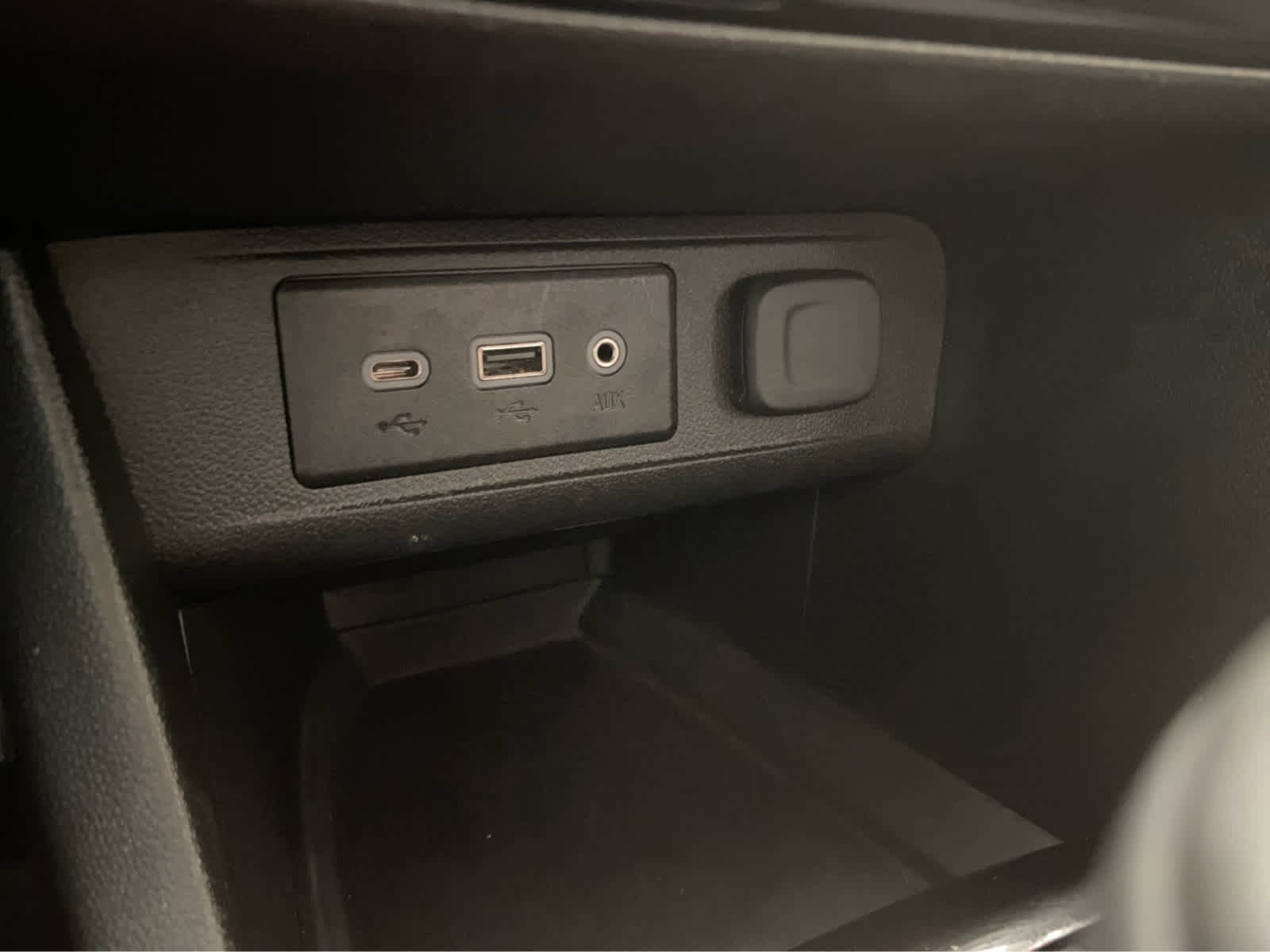 Used 2022 Buick Encore GX Select w/ Sport Touring Package image 30