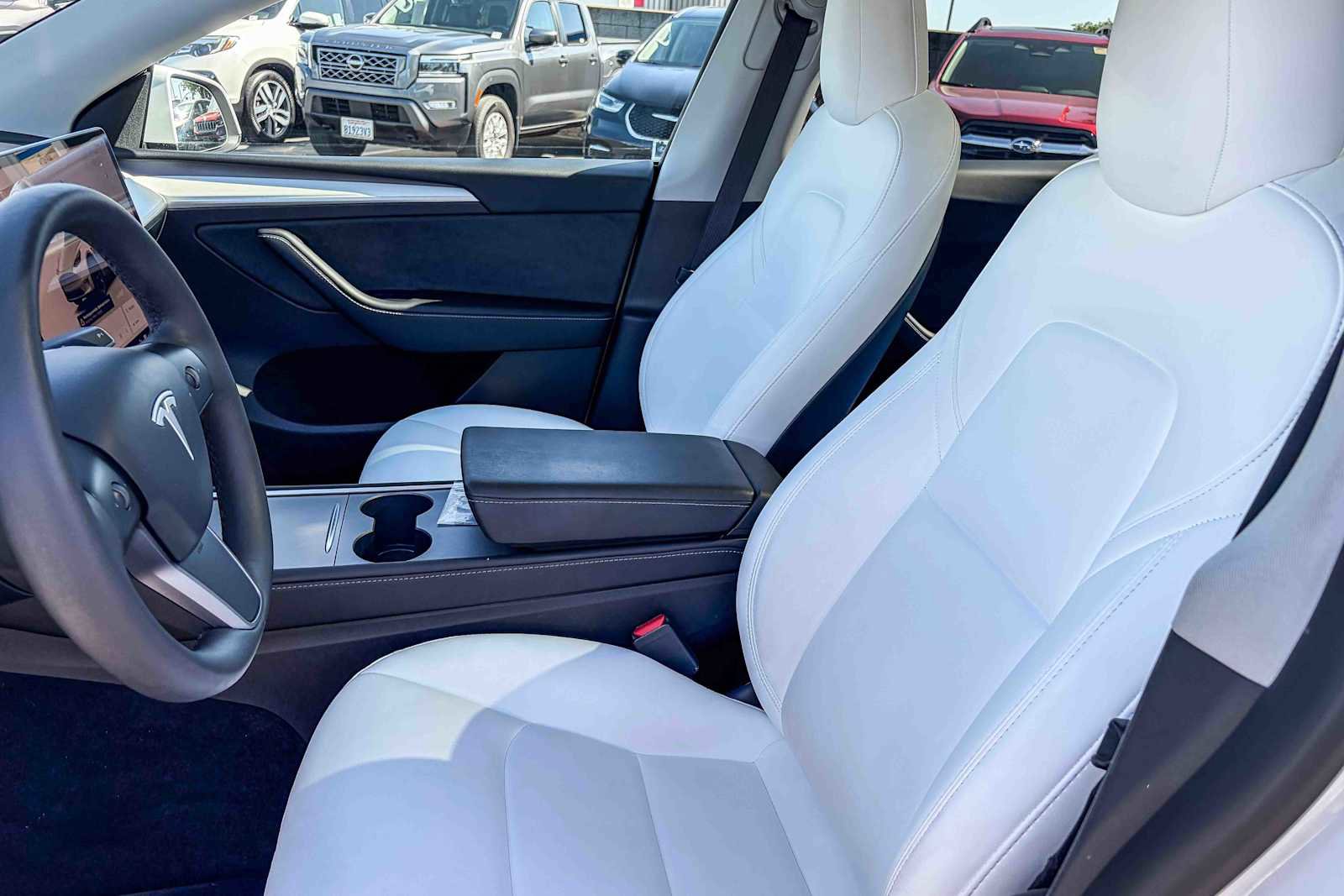 Used 2023 Tesla Model Y Long Range image 16