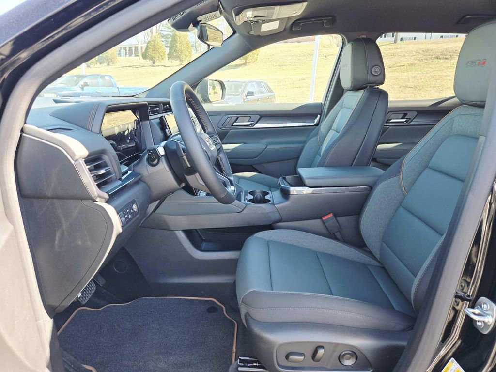 New 2026 GMC Terrain AT4 w/ Convenience Package III image 11