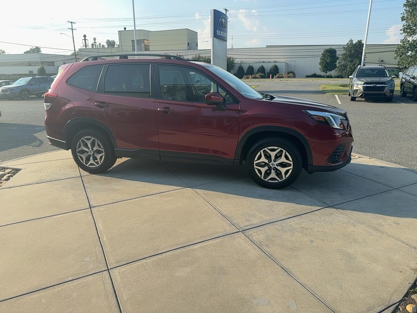 Certified 2023 Subaru Forester Premium AWD/4WD image 5