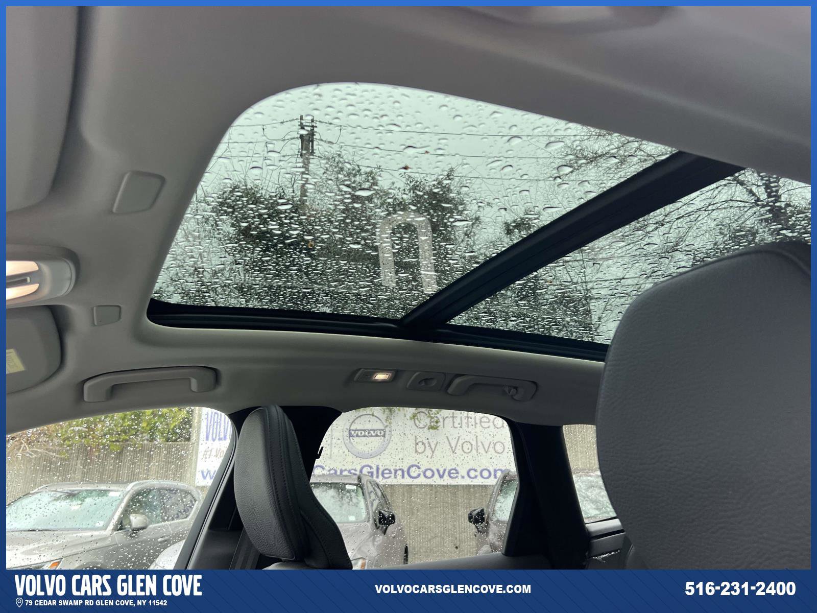 Used 2024 Volvo XC60 B5 Plus w/ Protection Package Premier image 19