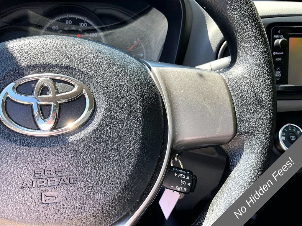 Used 2015 Toyota Yaris LE FWD image 17