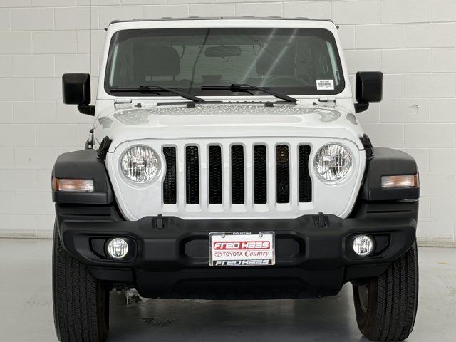 Used 2023 Jeep Wrangler Sport AWD/4WD image 4