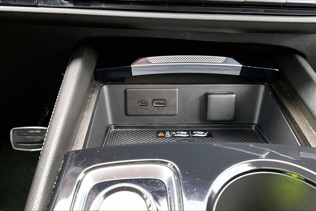 Used 2024 Buick Envision Sport Touring image 15