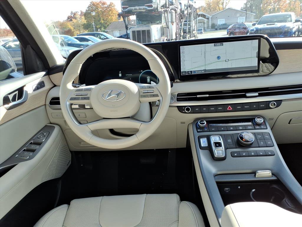 Used 2024 Hyundai Palisade Limited image 4