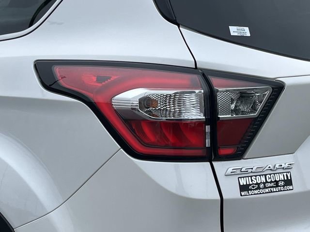 Used 2018 Ford Escape SEL FWD image 10