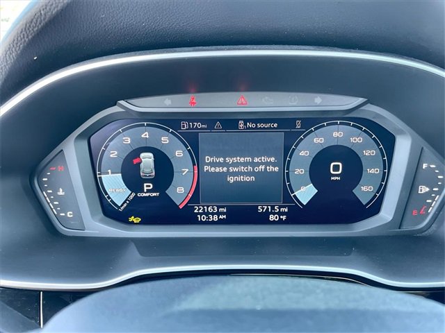 Used 2025 Audi Q3 2.0T Premium image 5