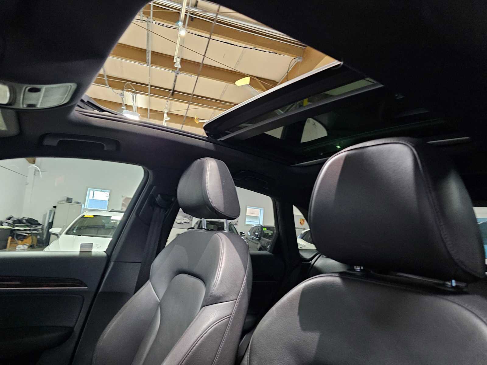 Used 2016 Audi Q3 2.0T Prestige w/ Prestige Package image 23