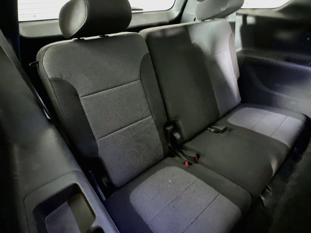 Used 2023 Chevrolet Traverse LT FWD image 35