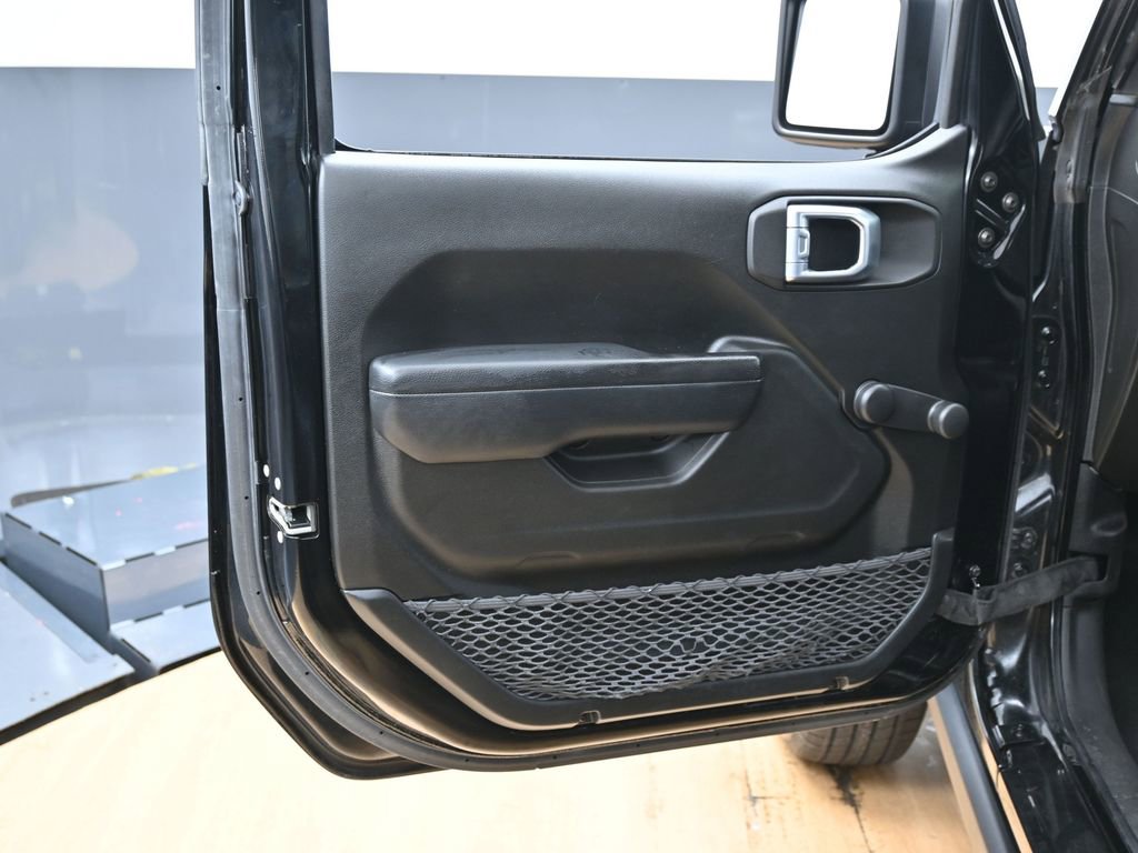 Used 2021 Jeep Wrangler Unlimited Sport image 36