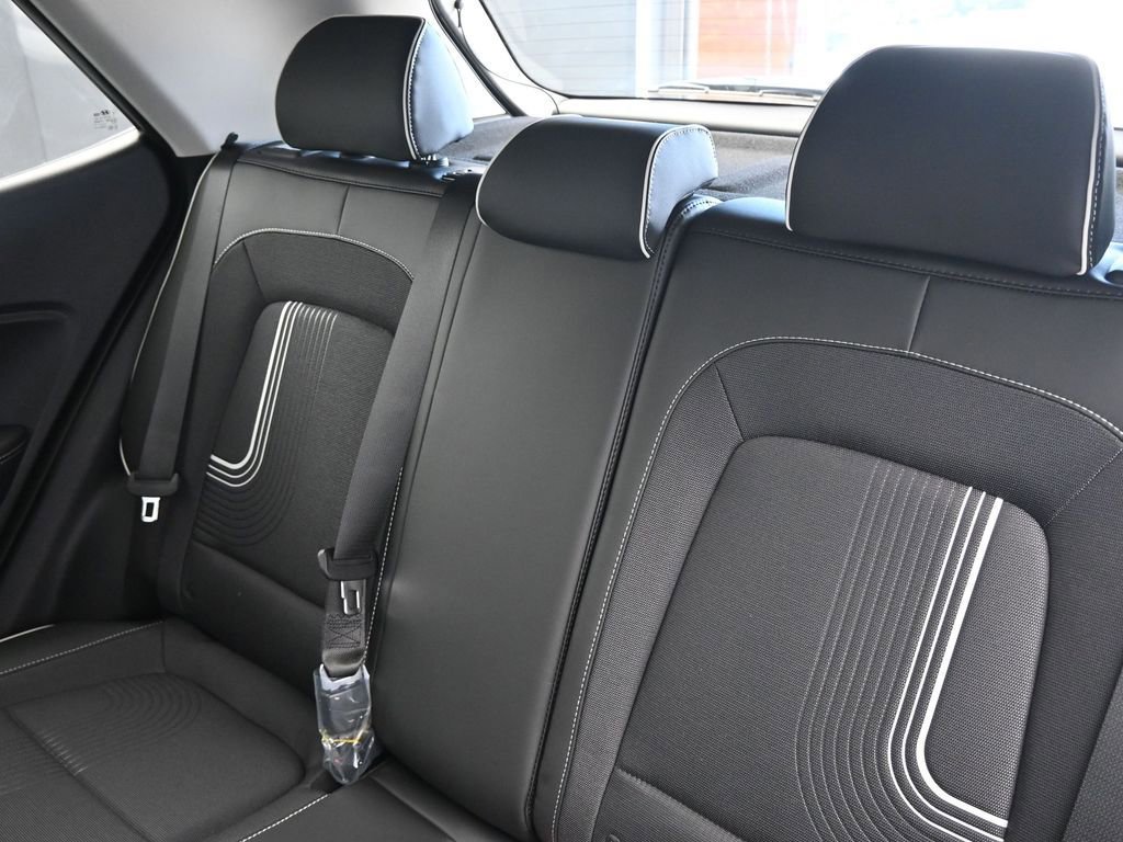 New 2026 Hyundai Venue SEL image 20