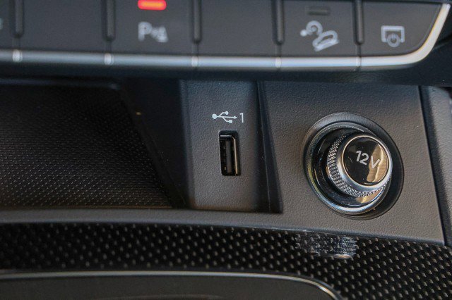 Used 2020 Audi SQ5 Premium Plus w/ Premium Plus Package image 18