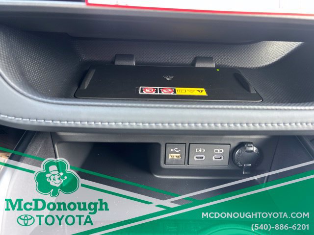 New 2026 Toyota Highlander Limited AWD/4WD image 17