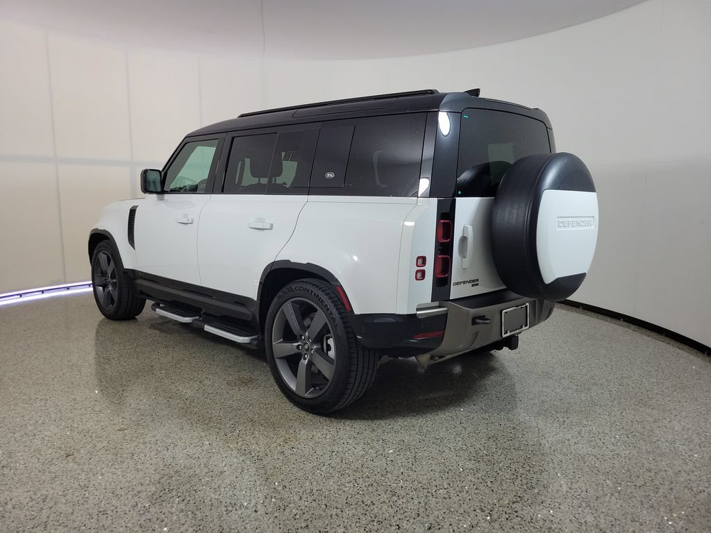 Used 2021 Land Rover Defender 110 X-Dynamic HSE AWD/4WD image 3