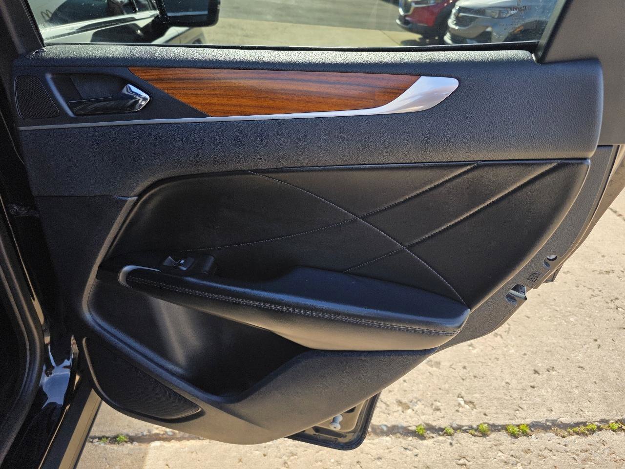 Used 2019 Lincoln MKC Reserve w/ MKC Technology Package FWD image 21