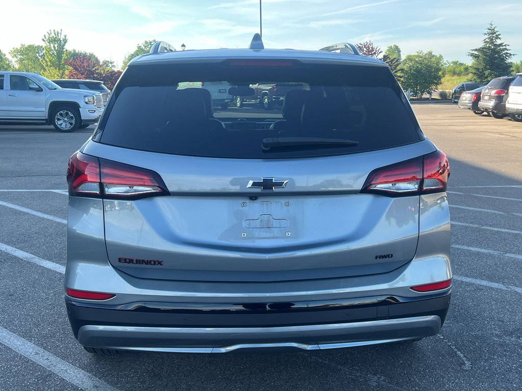 Used 2024 Chevrolet Equinox Premier AWD/4WD image 4
