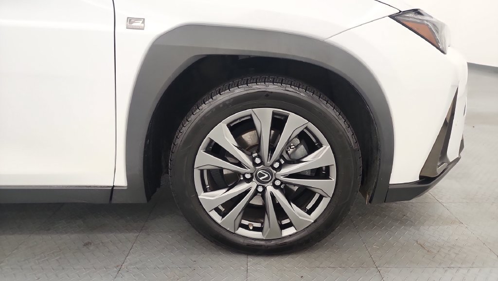 Used 2019 Lexus UX 200 F Sport w/ F Sport Premium Package FWD image 23