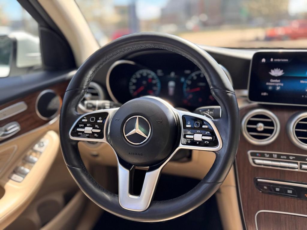 Used 2022 Mercedes-Benz GLC 300 4MATIC w/ Premium Package Lite image 21