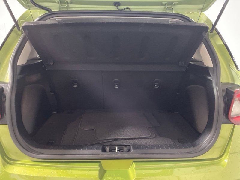 Used 2023 Hyundai Venue SEL image 8