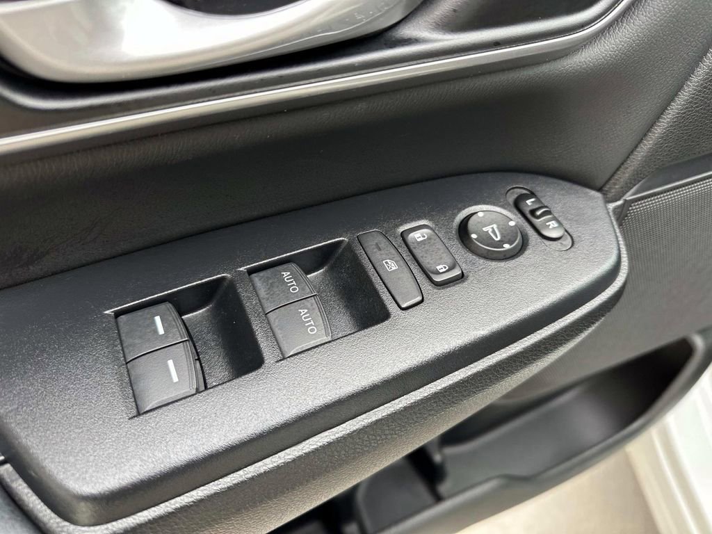 Used 2022 Honda CR-V EX-L image 12